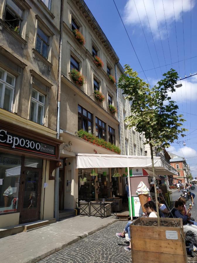 Central Hotel Lviv Exterior photo